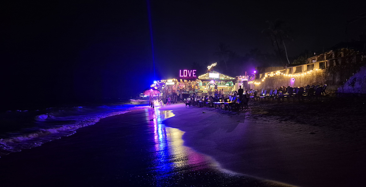 Anjuna Beach Goa nightlife and beach party