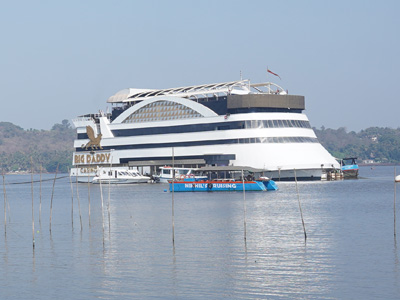 Big Daddy casino cruise boat in Goa
