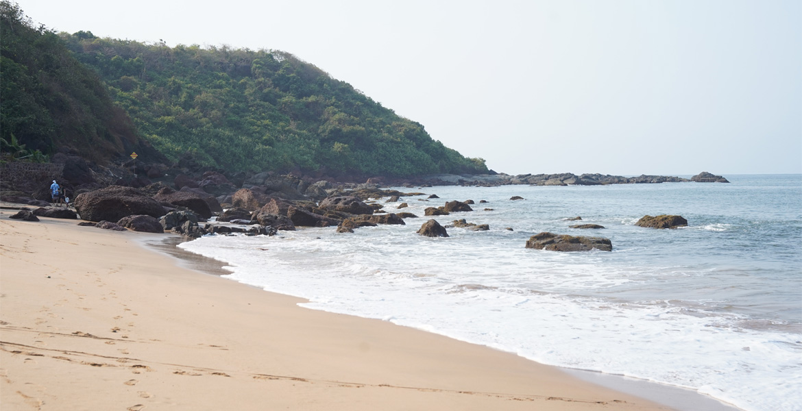Rocky coastline at Cola Beach, Goa