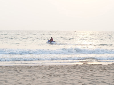 majorda beach goa jet ski ride