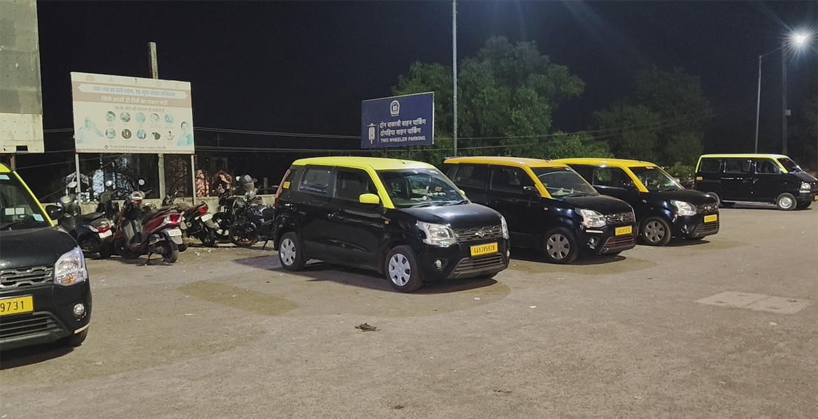 Prepaid taxis near Goa railway station