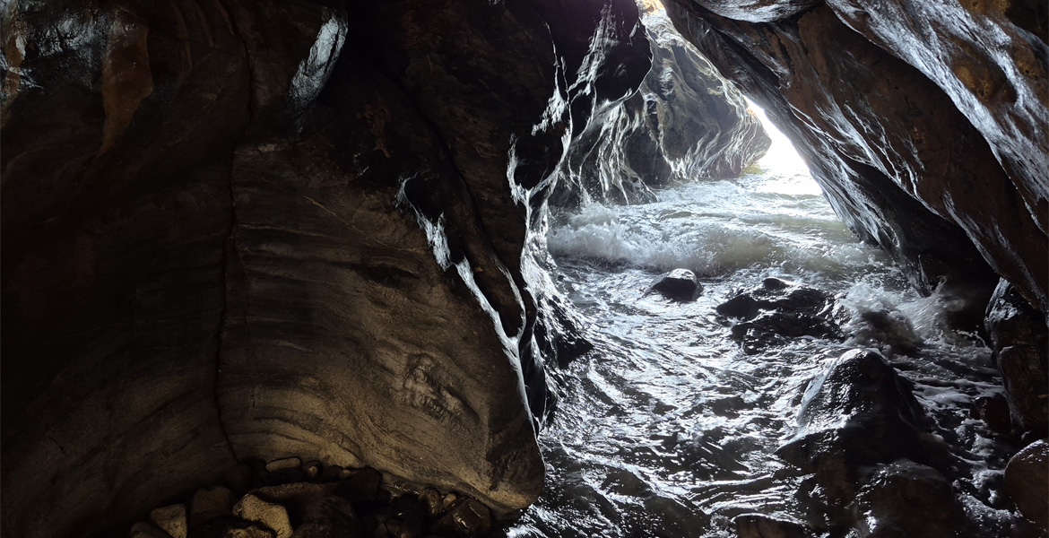Sea cave at Querim Beach, Goa