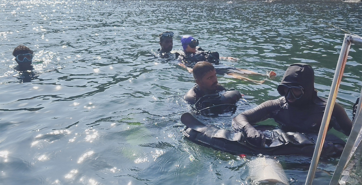 Scuba diving safety briefing in Goa