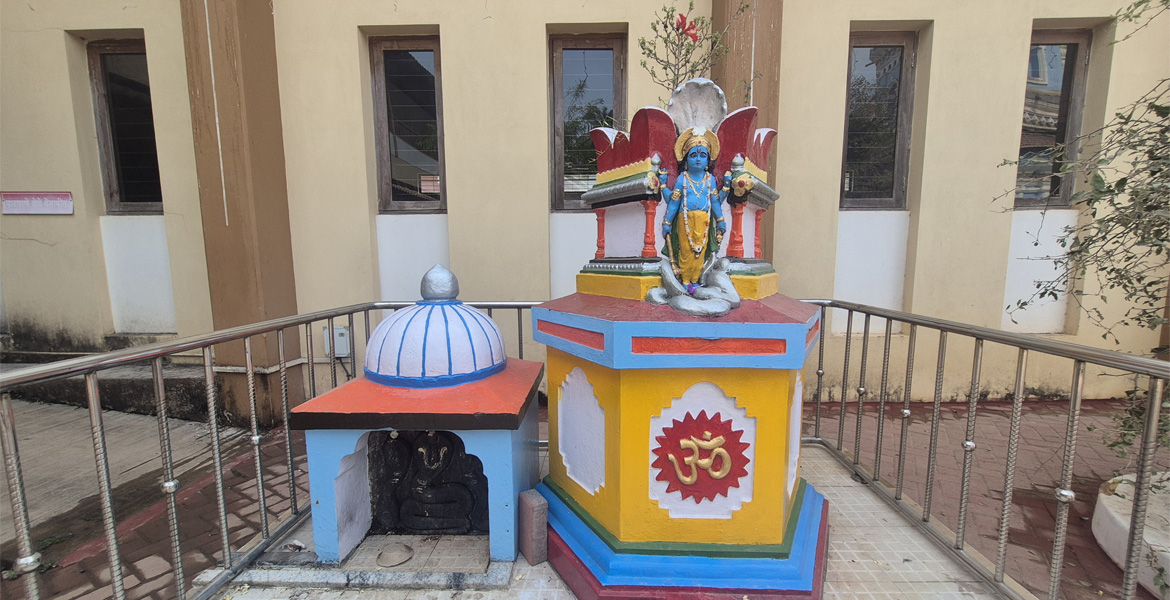 Colorful Hindu deity shrines inside the Shri Nageshi Temple complex in Bandora, Goa