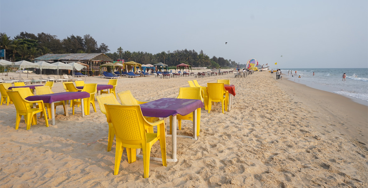 Beach shack dining at Utorda Beach, Goa