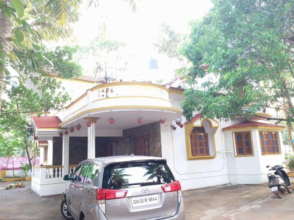Goa Rentals 4BHK Duplex Private Villa with Outdoor Jacuzzi